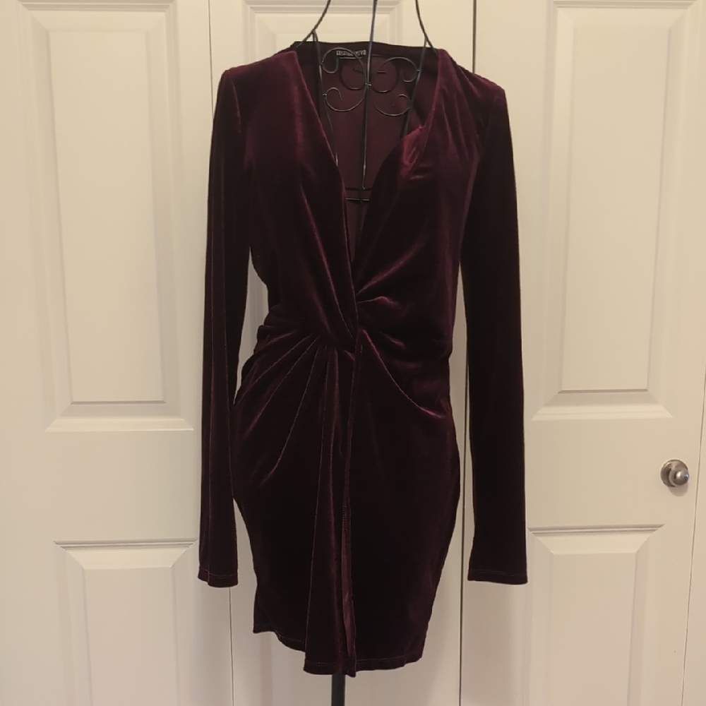 Fashion Nova Velvet Long Sleeve Dress in Rich Burgundy